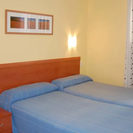 Hostal Los Claveles-2